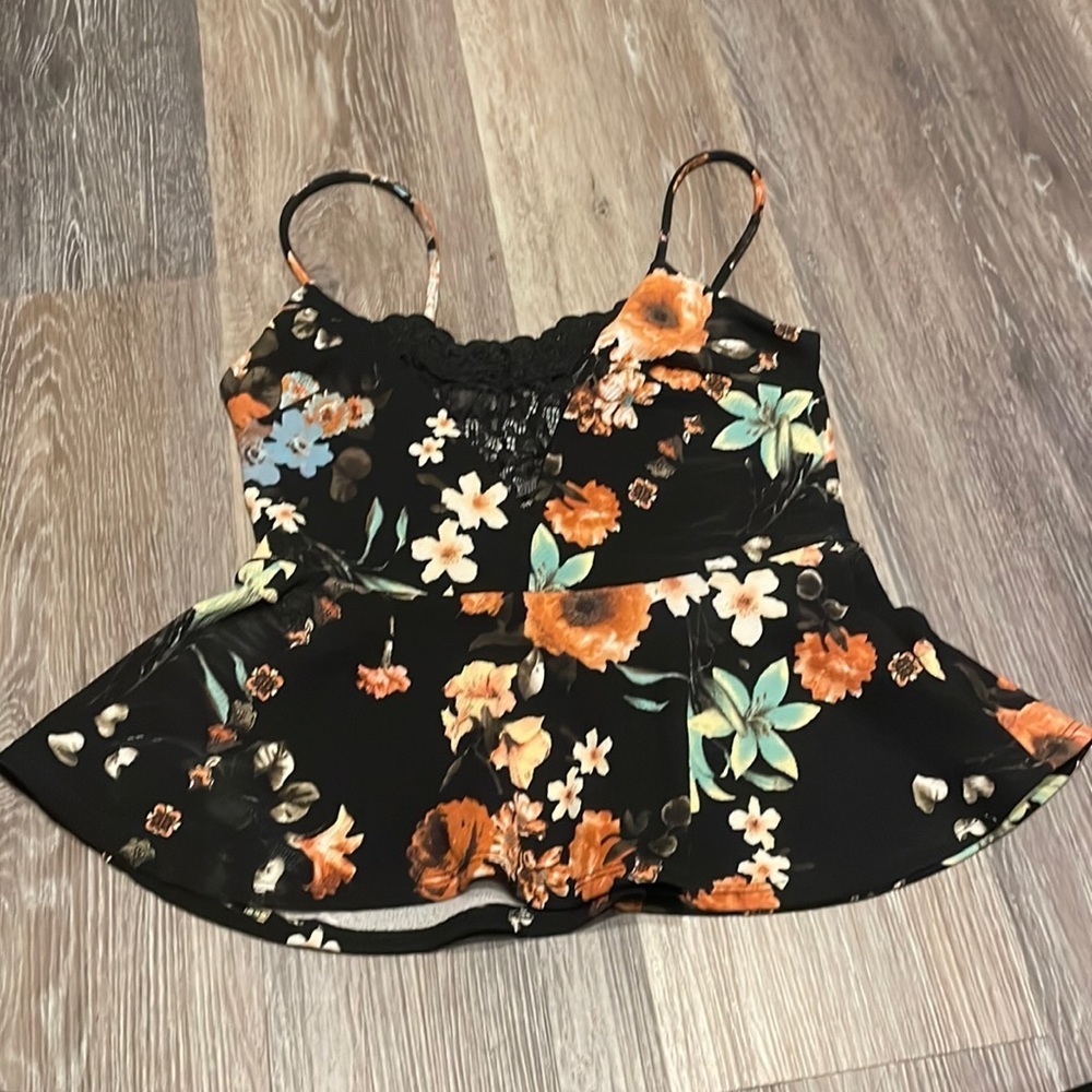 EUC Charlotte Russe medium lace trim, black and floral going out top